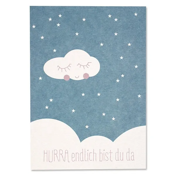 Postkarte "Hurra endlich bist du da" Blau ava-yves-postkarte-hurra-blau-60101 1280x1280