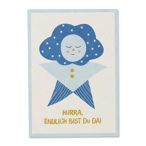 Postkarte "Hurra endlich bist du da" Blaues Männchen ava-yves-postkarte-hurra-endlich-bist-du-da-blau-60101 1280x1280