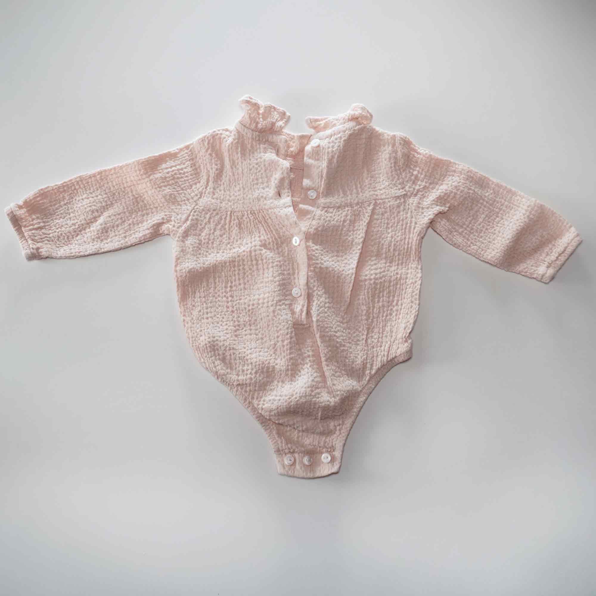 Second Hand - Langarmbody mit gerafftem Blusenkragen KIGLU-ZARA-BLUSEPINK-1