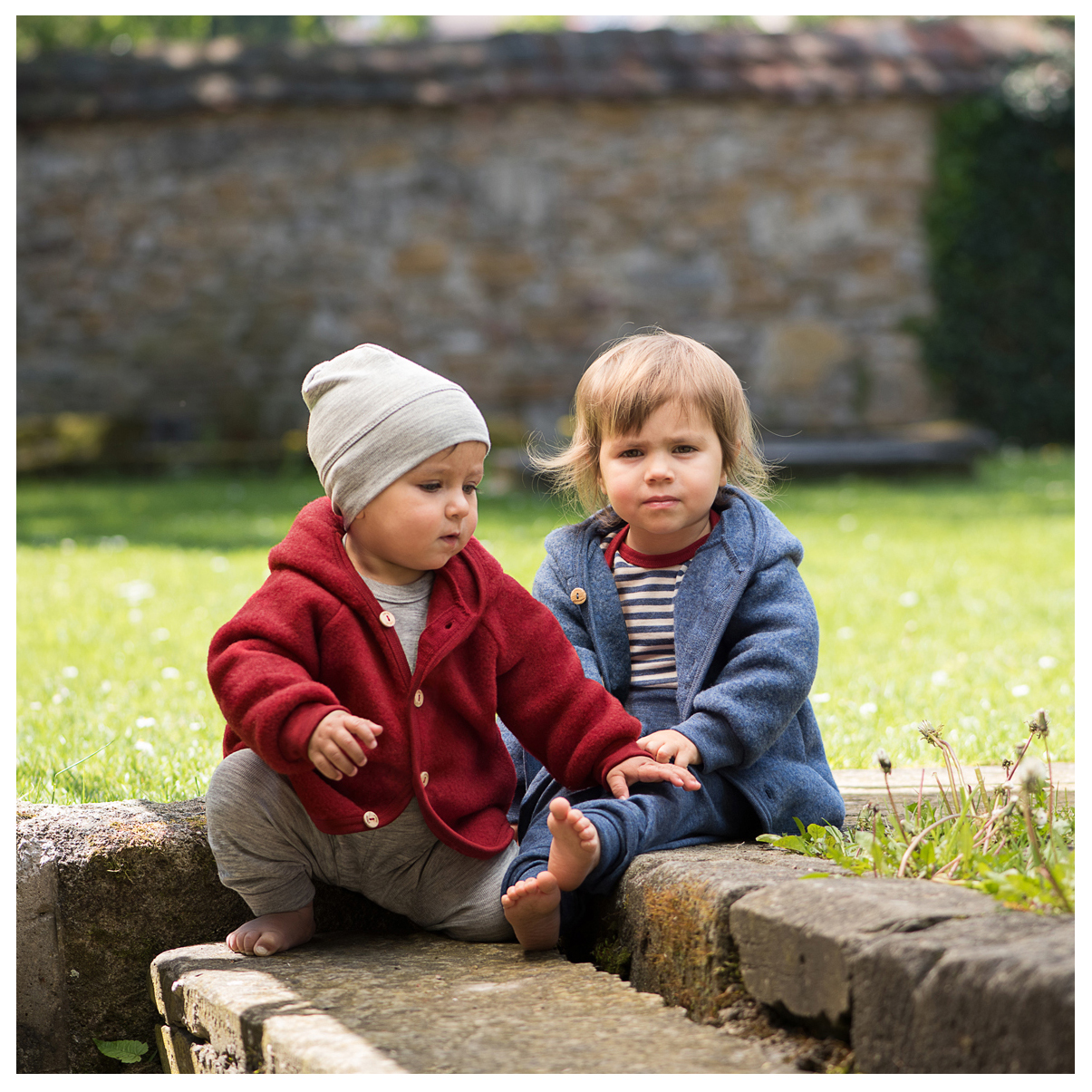 z7.showImageGallery engel-baby-muetze-wolle-seide-muetze-detail-206fcaeksrraje