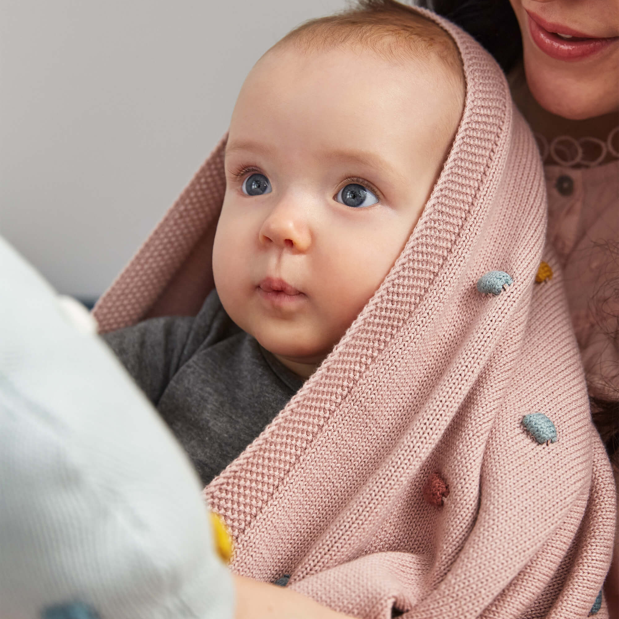 z7.showImageGallery kiglu-laessig-decke-dustydots